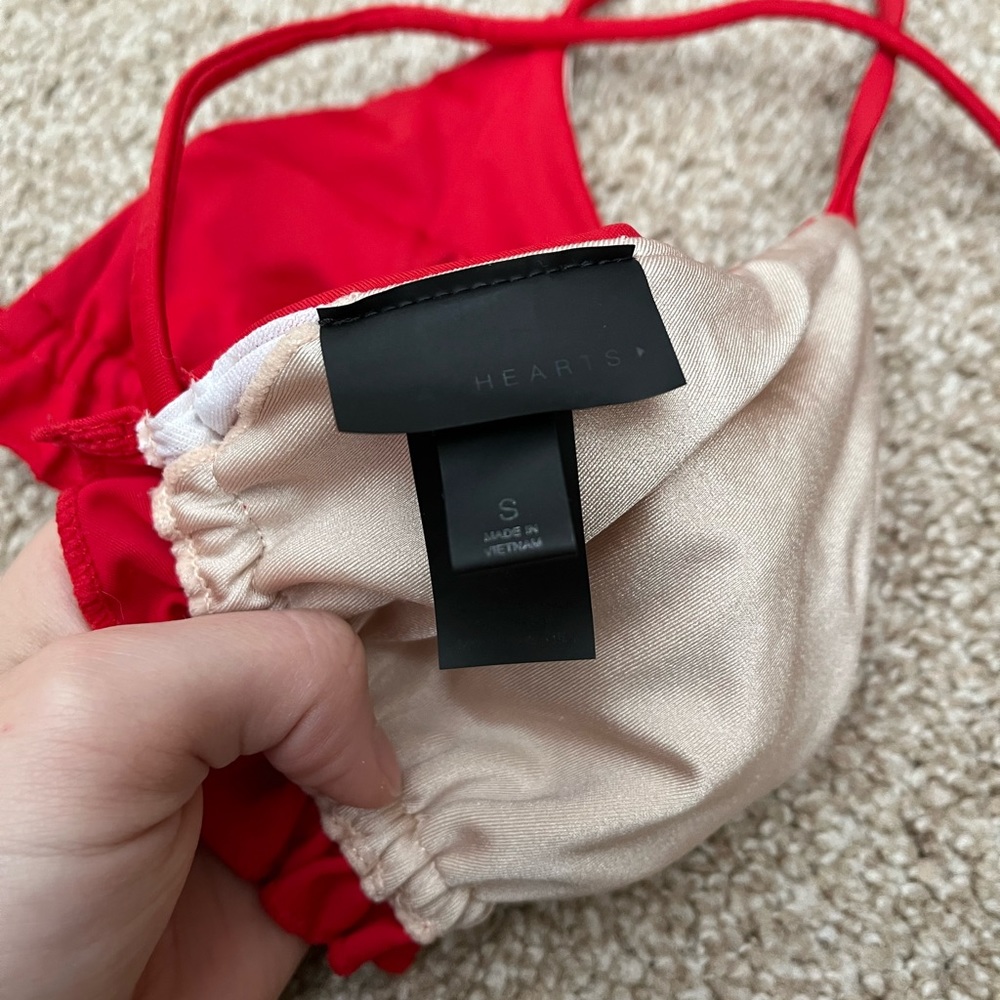 Red Bikini - Picture 3 of 3